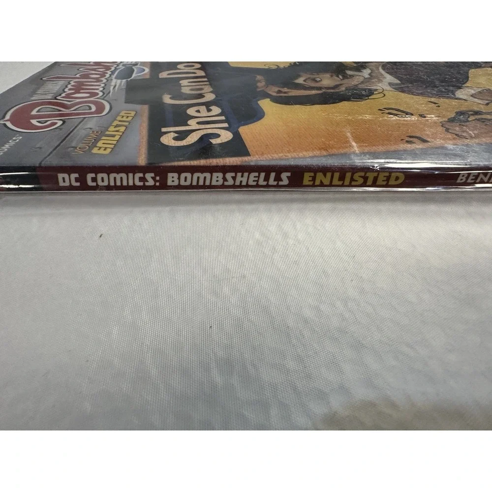 DC Comics Bombshells Volume 1 Enlisted (Paperback, Brand New)‎